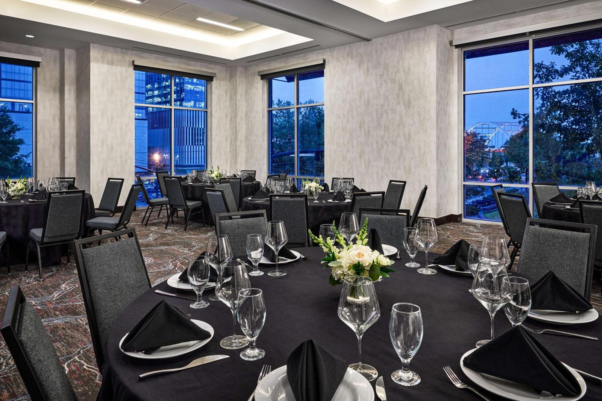 Hilton Garden Inn Nashville Downtown Convention Center Exteriör bild